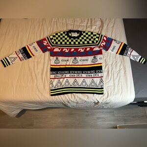 Iceberg Vibrant Graphic Knit Top